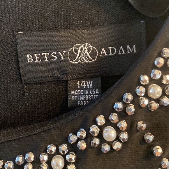 Dress - Picture 3 of 4